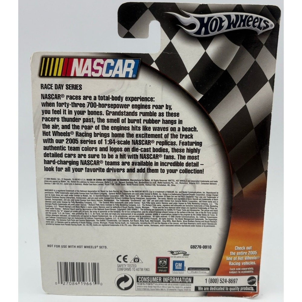 Hot Wheels NASCAR Race Day Series Mark Martin #6 Pfizer Car Die-Cast 1:64 Sealed - Picture 2 of 3